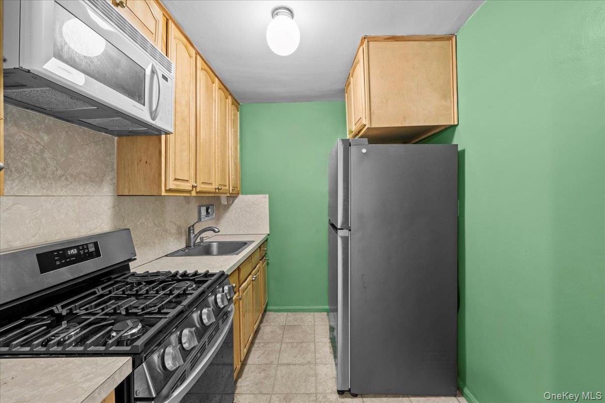8935 155th Ave 3m Property Photo 10