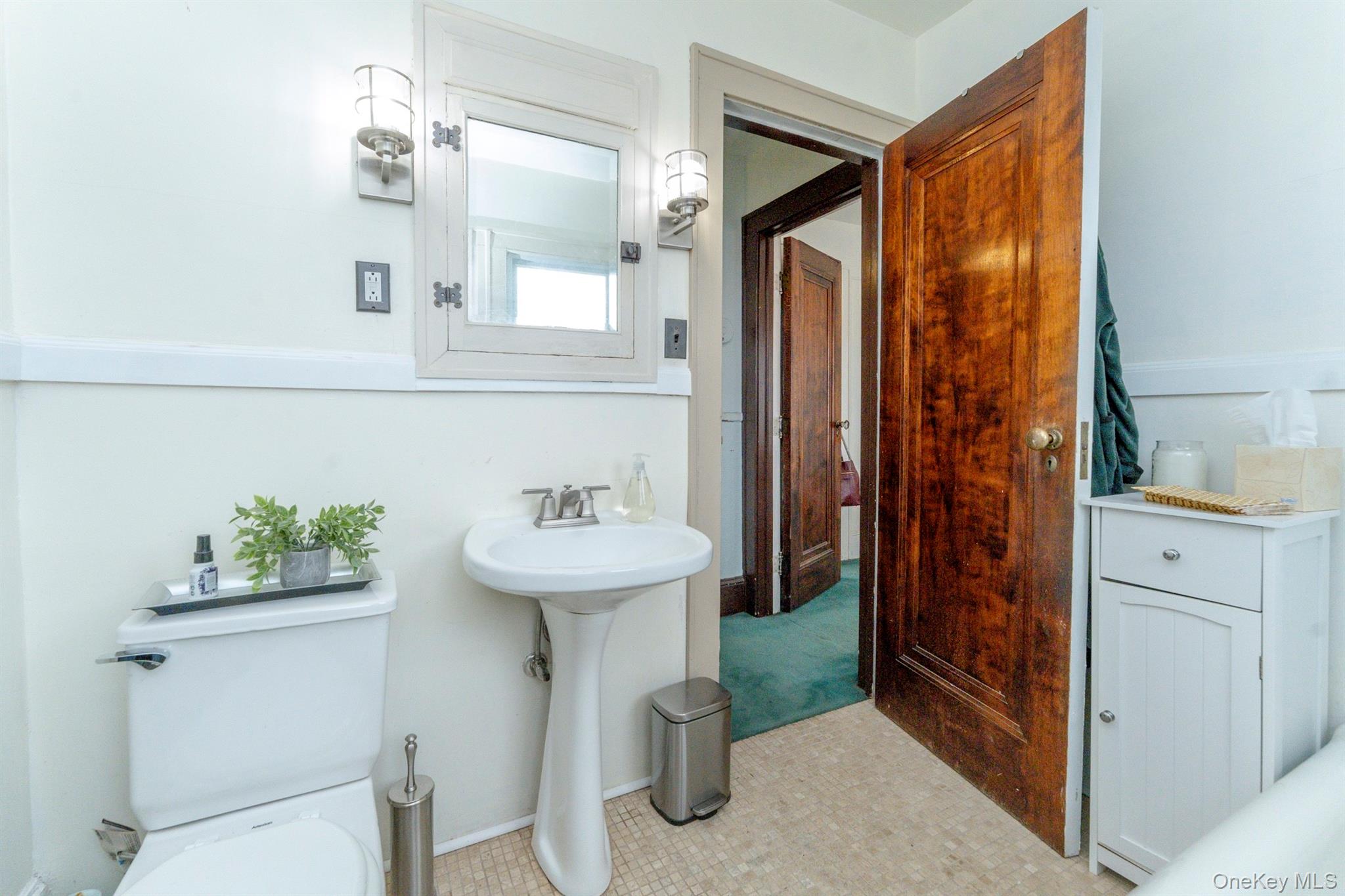 306-308 Broadway Property Photo 24