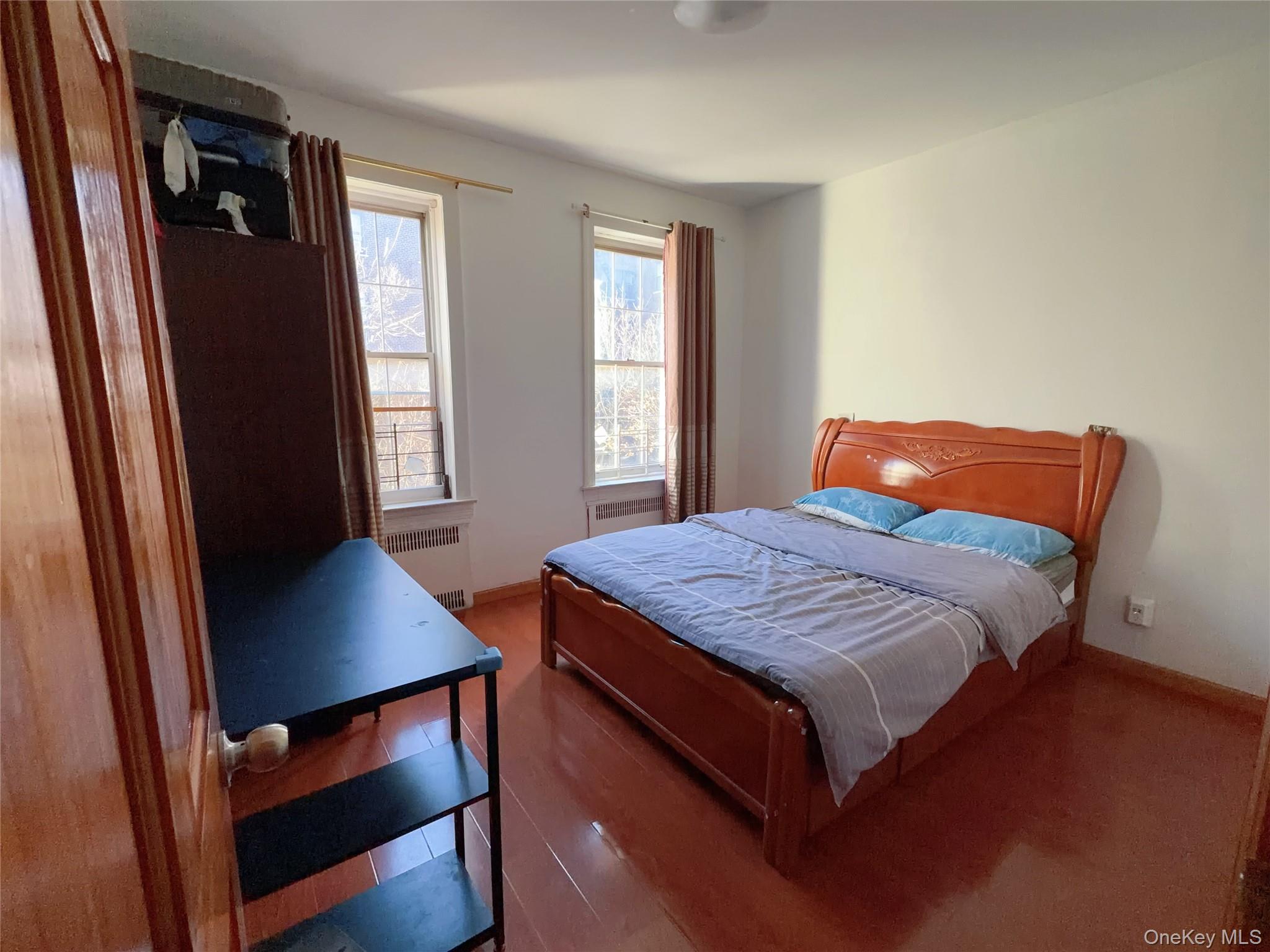 8811 Elmhurst Avenue C8 Property Photo 6