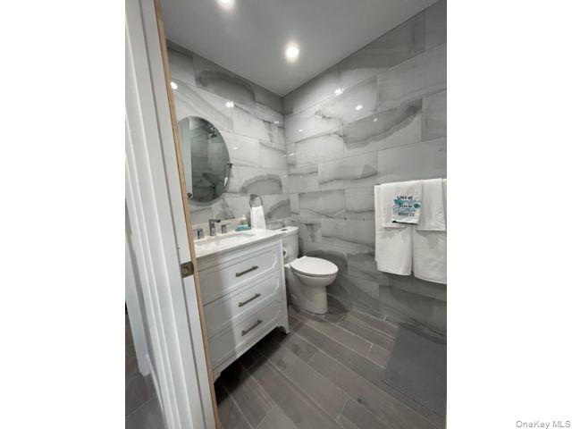 190 Beach 109th Street Property Photo 10