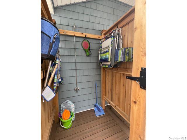 190 Beach 109th Street Property Photo 17