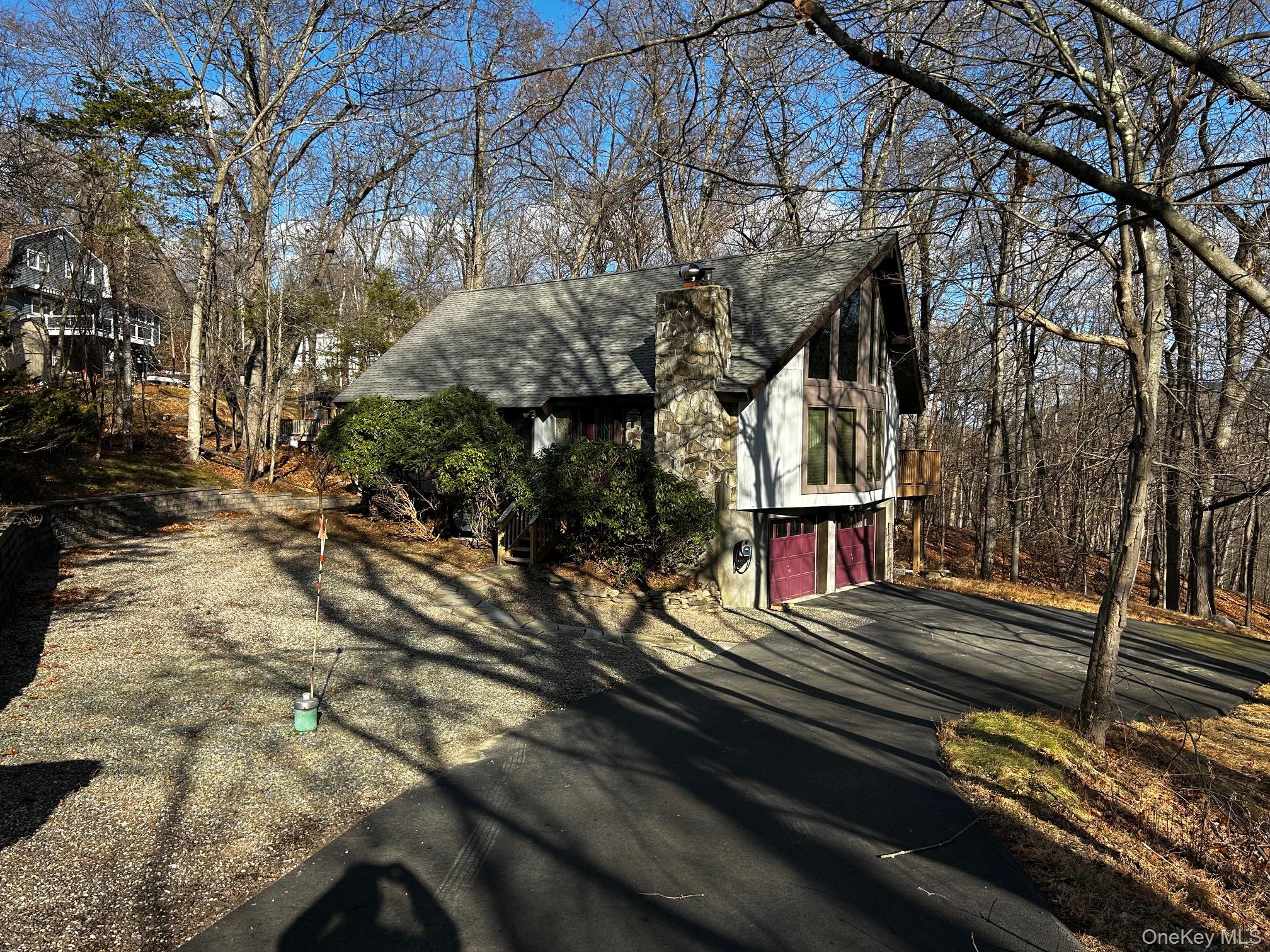 9 Kings Point Lane Property Photo 1