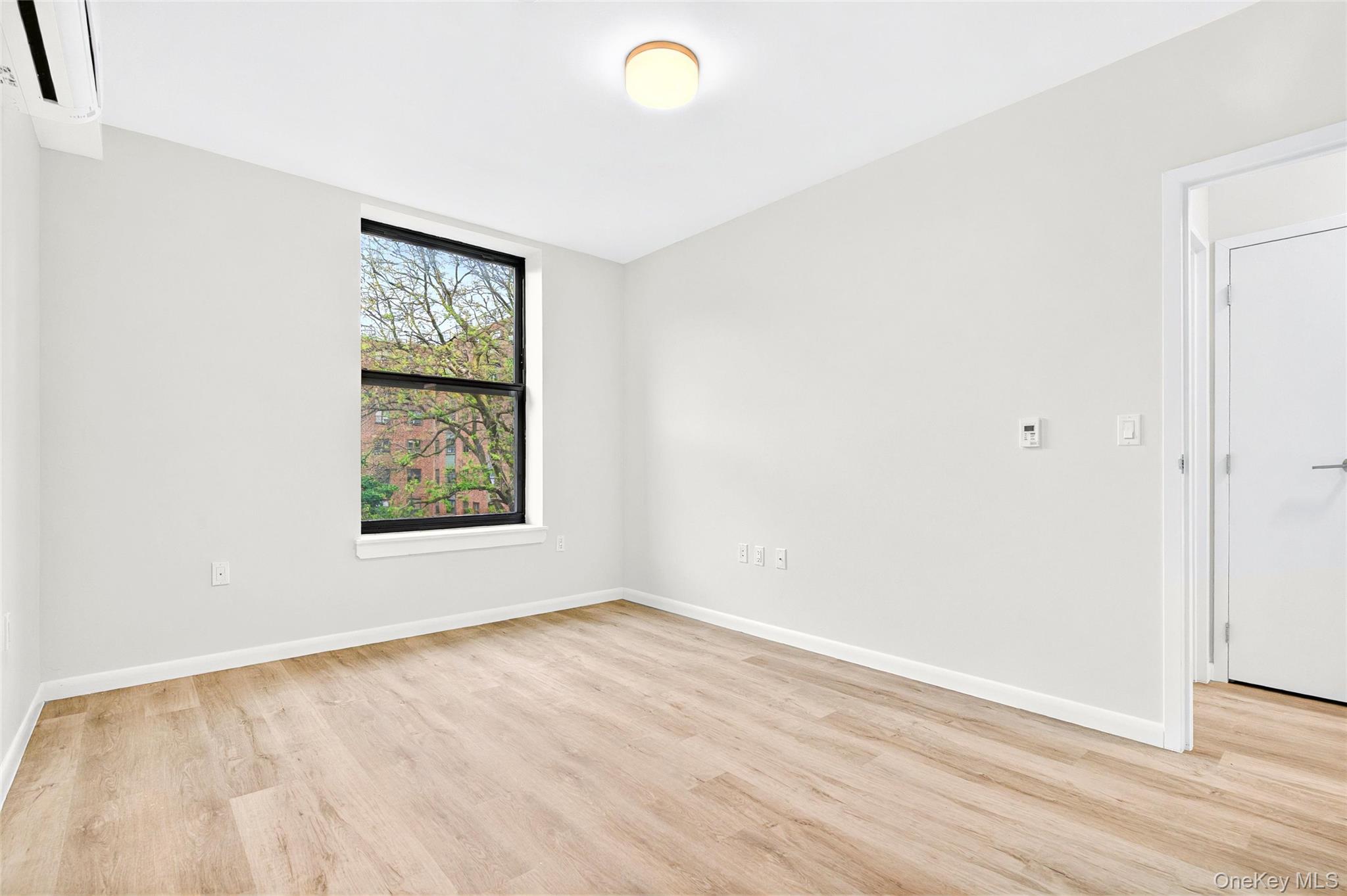 1731 Lacombe Avenue 4b Property Photo 21