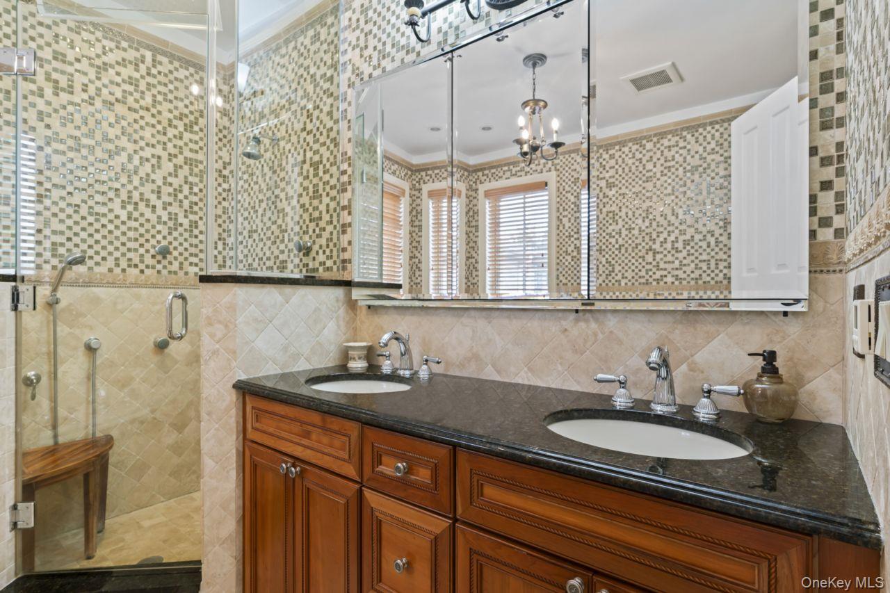 14910 7th Avenue Property Photo 21