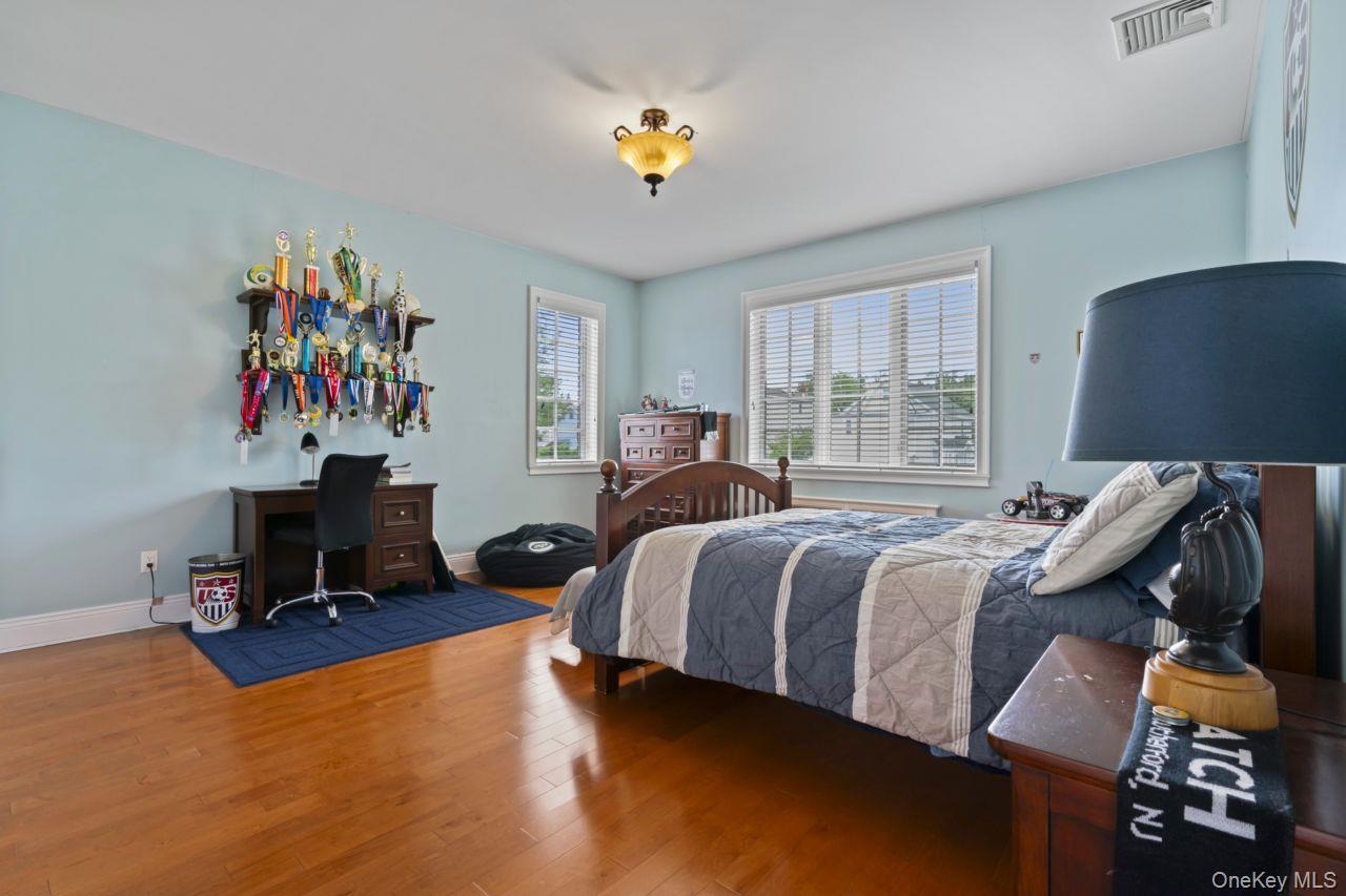 14910 7th Avenue Property Photo 22