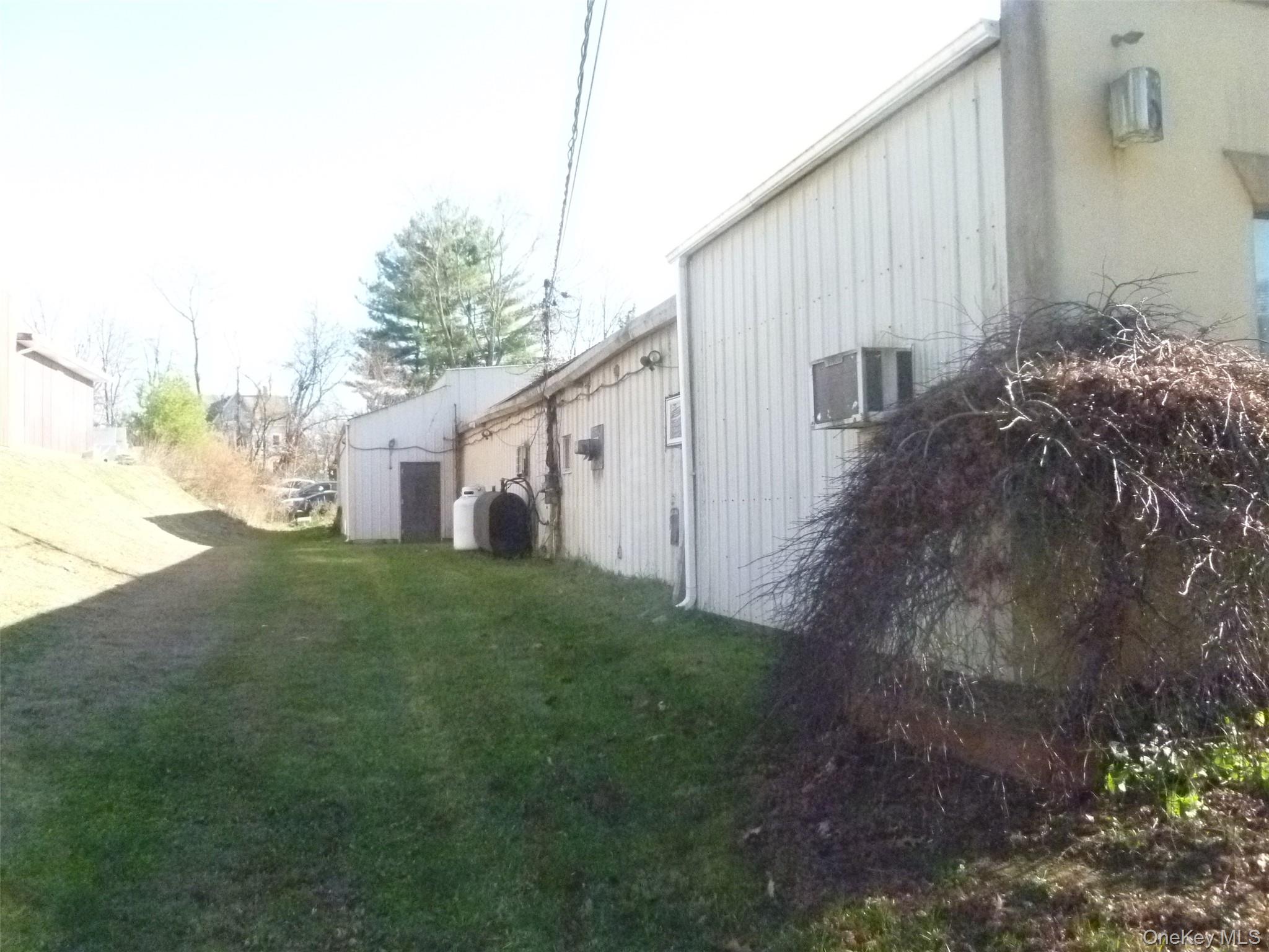 1104 Route 9w Property Photo 2