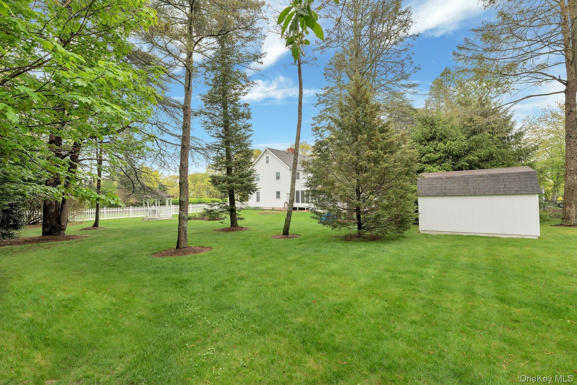 110 Sleepy Hollow Lane Property Photo 35