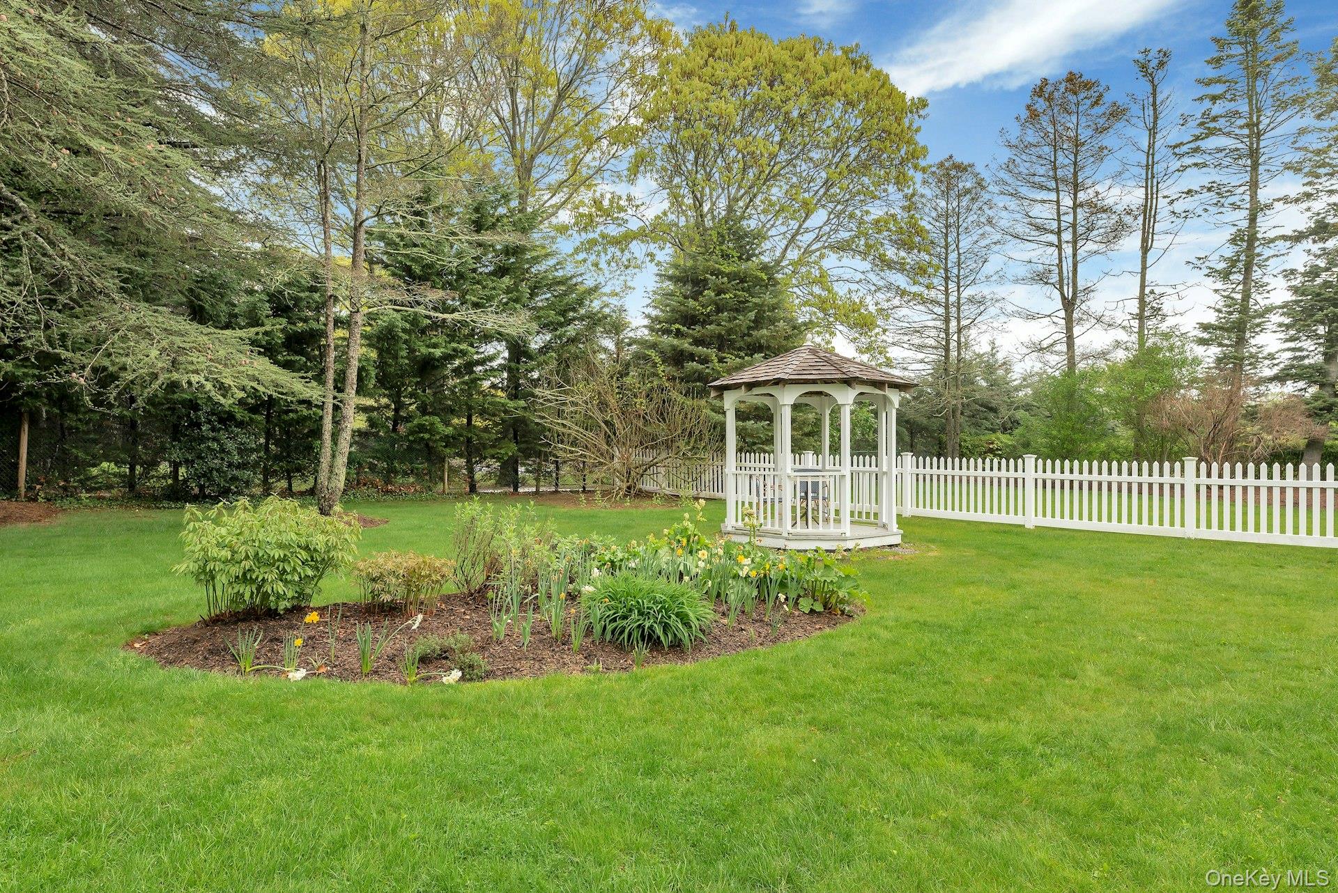110 Sleepy Hollow Lane Property Photo 37