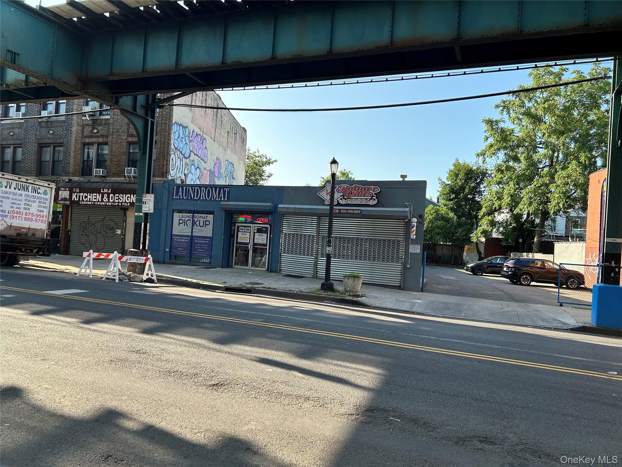 10438 Jamaica Avenue Property Photo 2