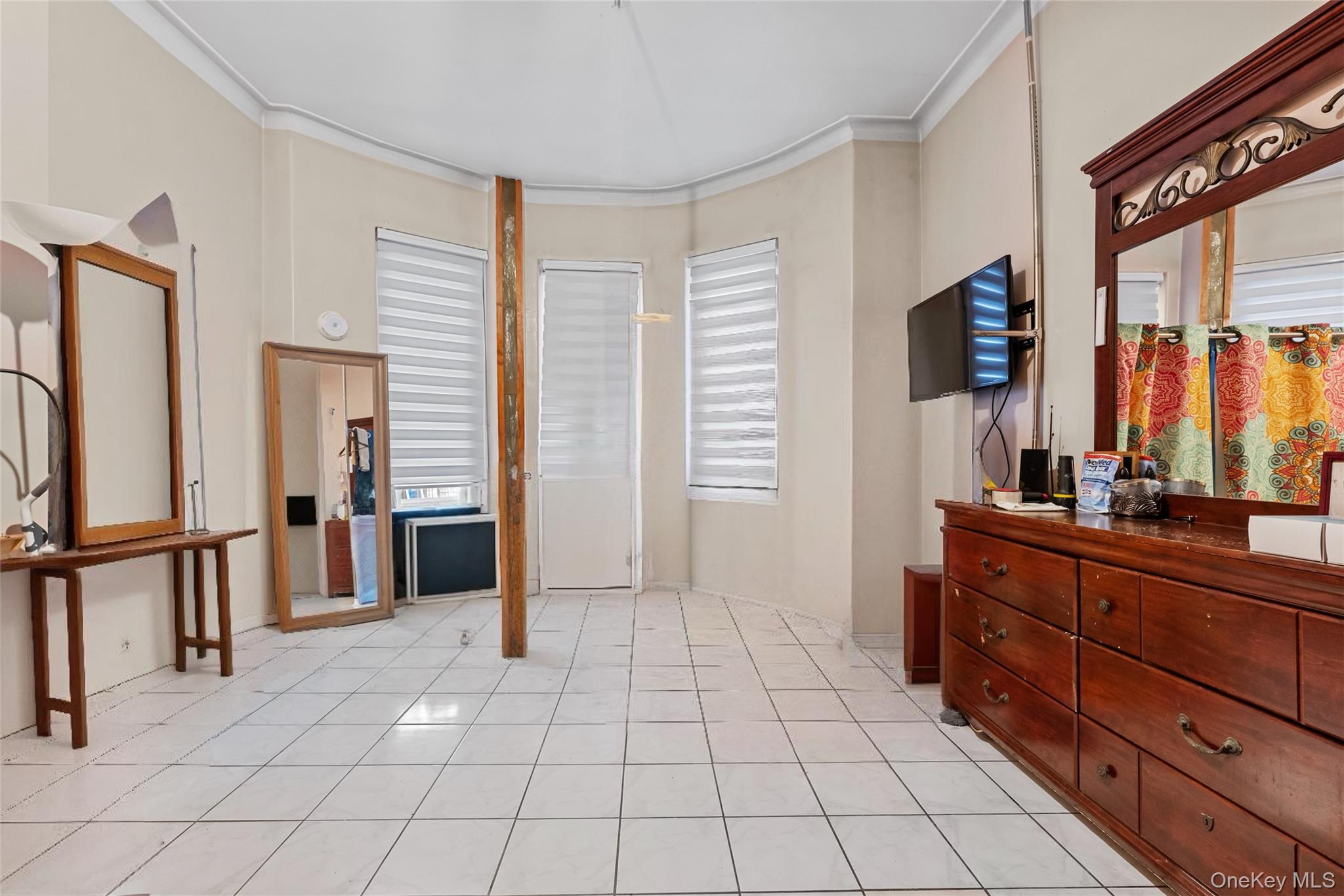 341 Weirfield Street Property Photo 10