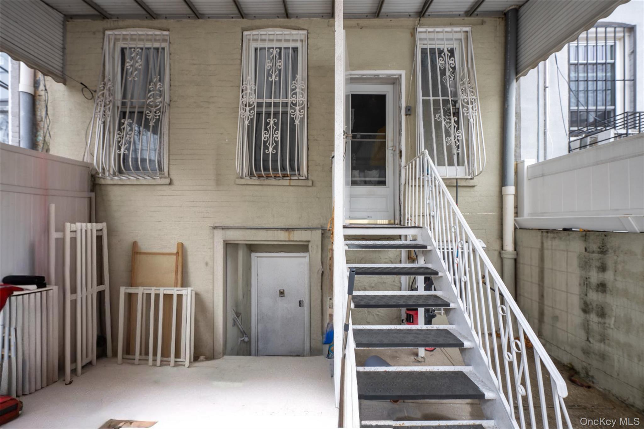 341 Weirfield Street Property Photo 26