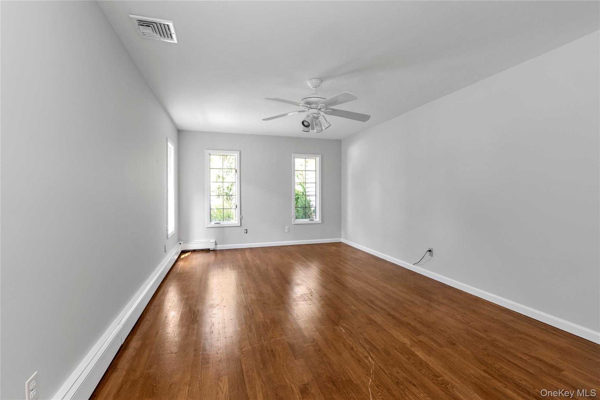 16 Deepdale Parkway Property Photo 6