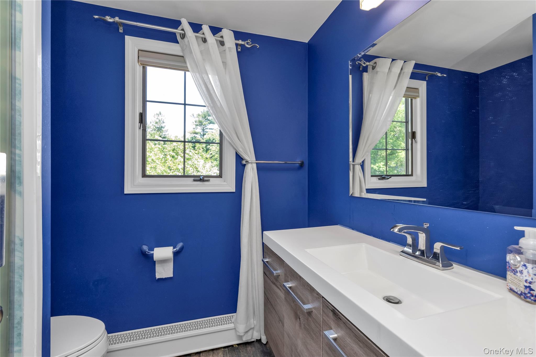 16 Deepdale Parkway Property Photo 12