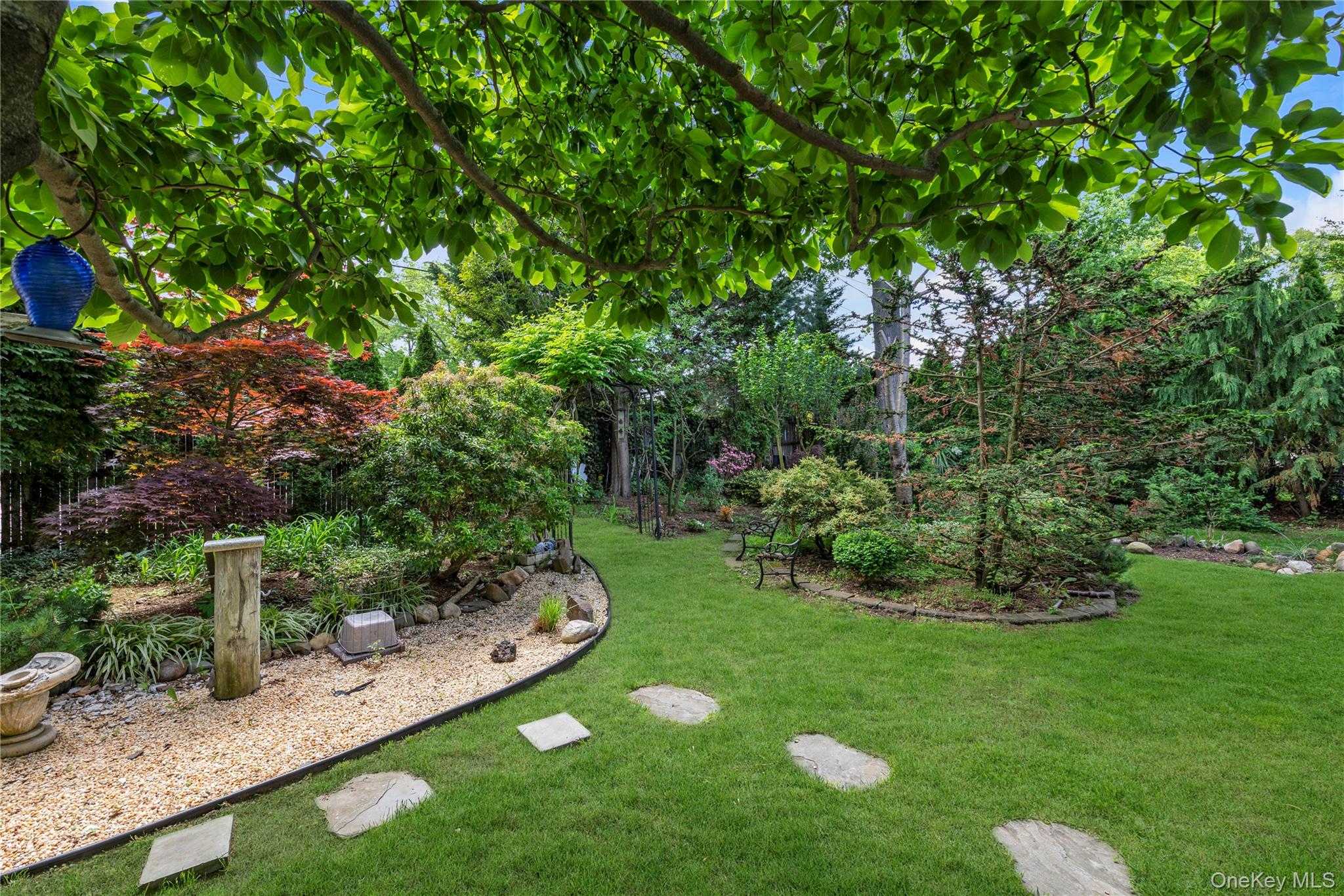 16 Deepdale Parkway Property Photo 18