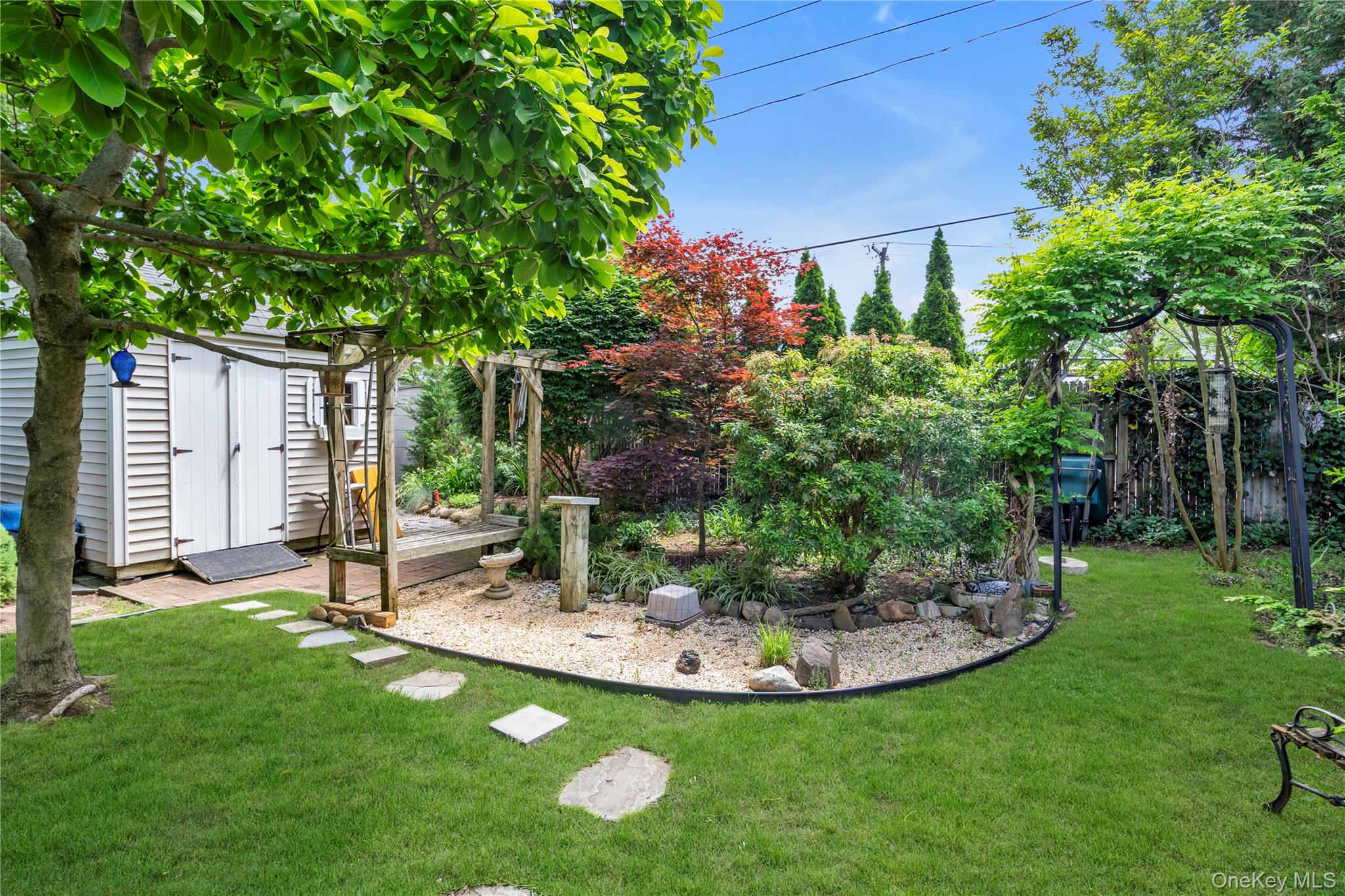 16 Deepdale Parkway Property Photo 19