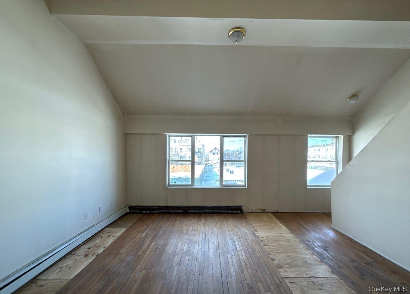 160 Beach 30th Street Property Photo 4