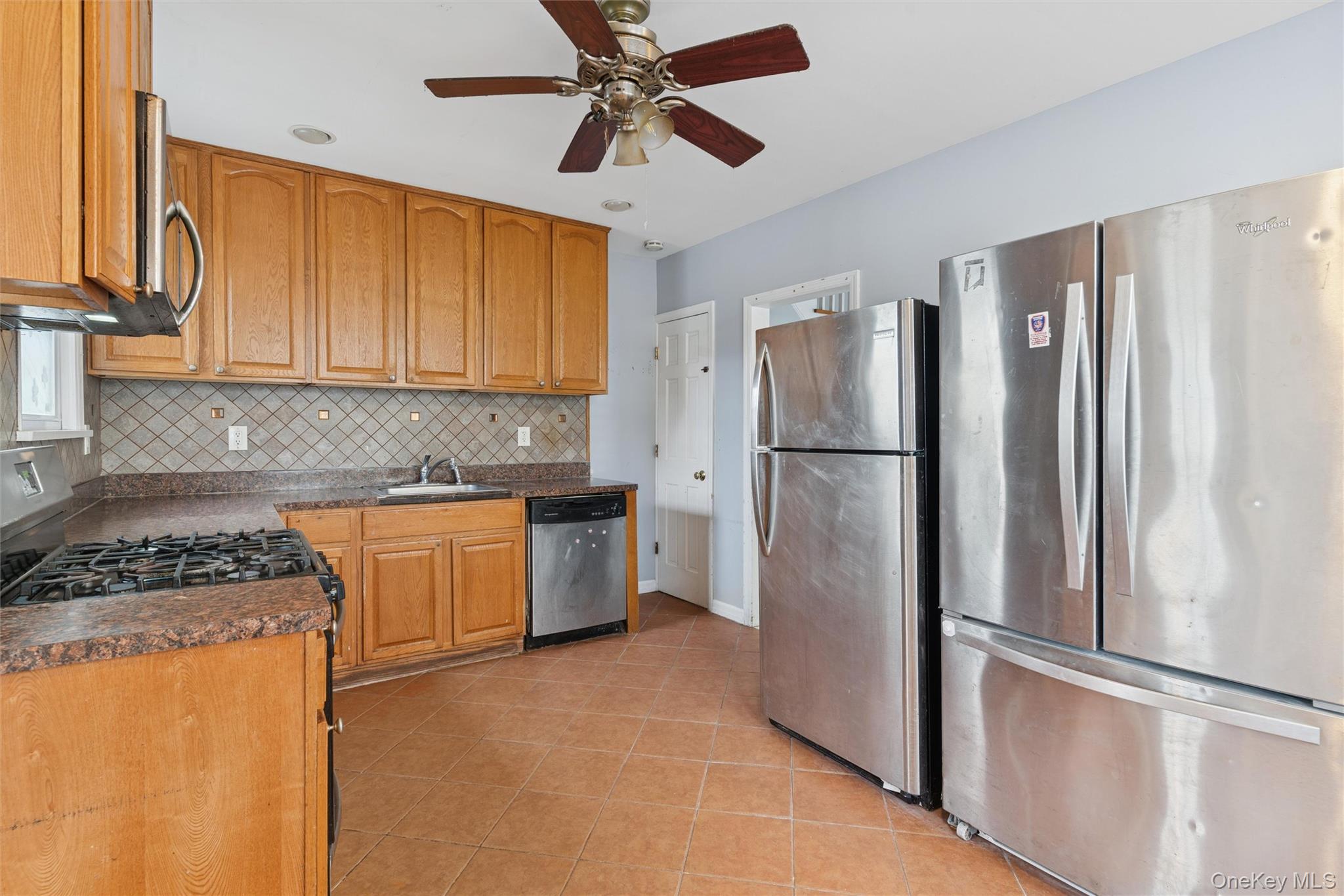 14 Tilrose Avenue Property Photo 10