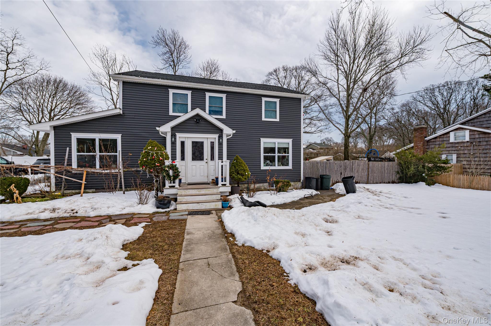 85 Bayview Avenue Property Photo 1