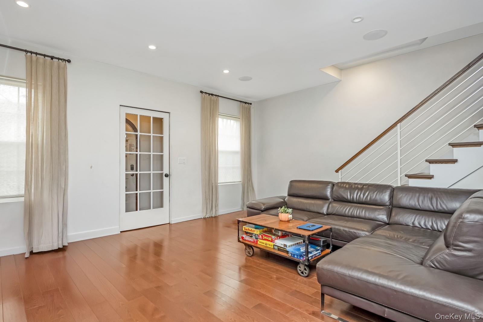 64-68 83 Place Property Photo 7