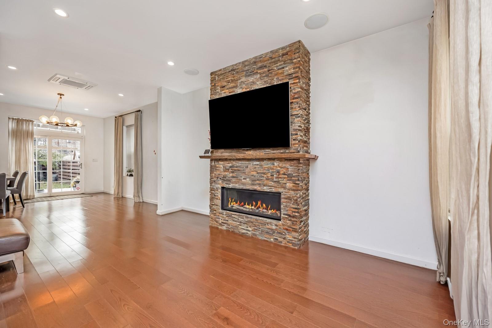 64-68 83 Place Property Photo 9