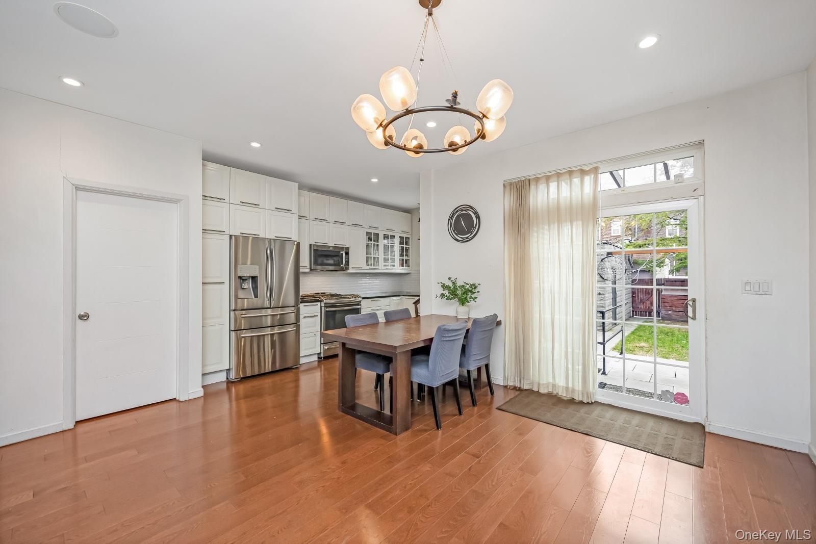 64-68 83 Place Property Photo 12