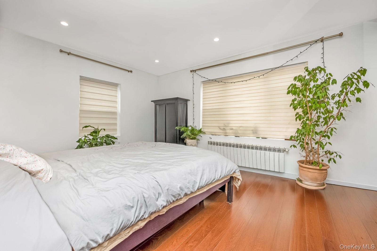 64-68 83 Place Property Photo 19
