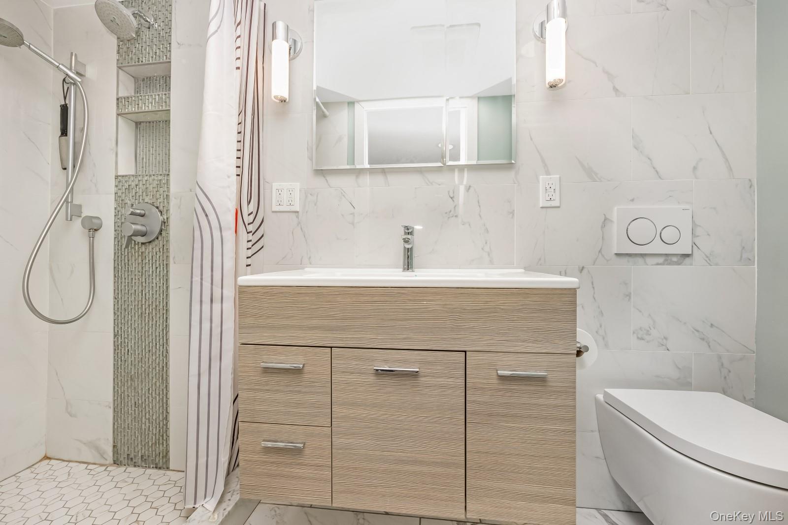 64-68 83 Place Property Photo 24