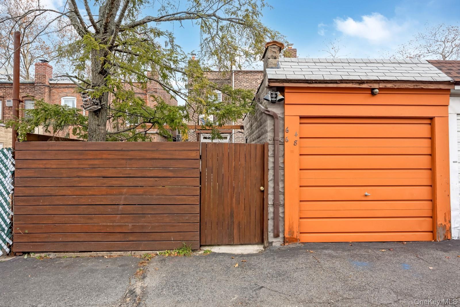 64-68 83 Place Property Photo 33