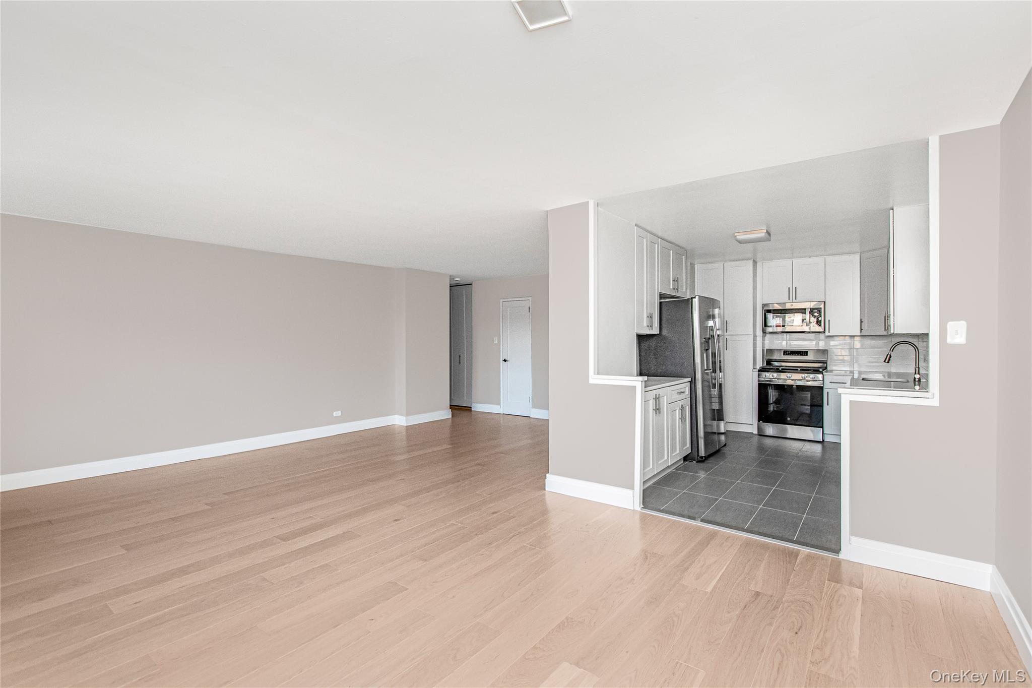 2500 Johnson Avenue 6m Property Photo 4