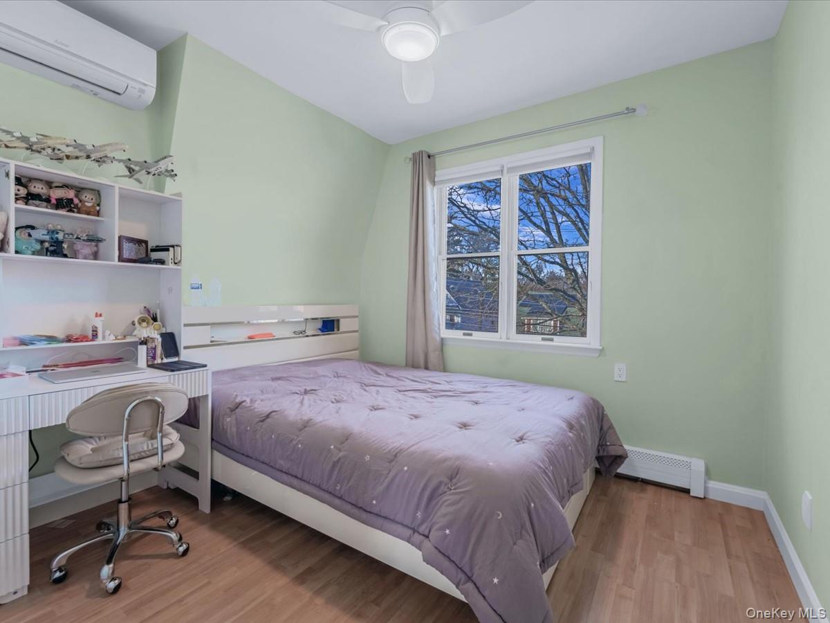 217-32 Corbett Road Property Photo 14