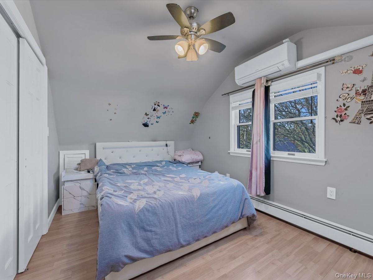 217-32 Corbett Road Property Photo 19