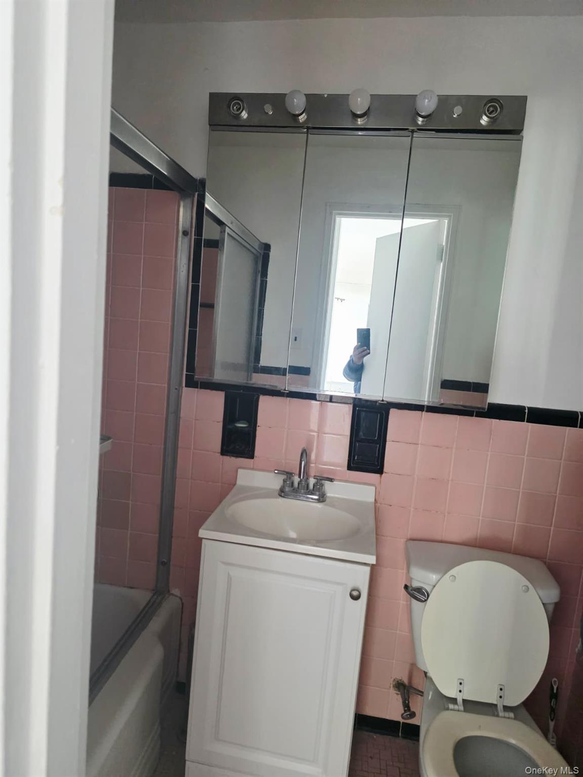 16420 Highland Avenue 2v Property Photo 7