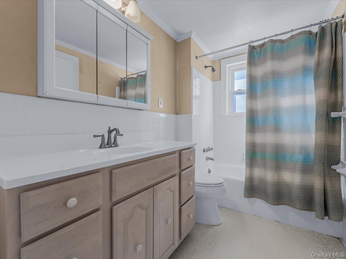 245 Plainfield Avenue Property Photo 7
