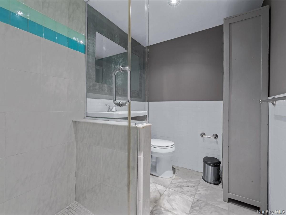 245 Plainfield Avenue Property Photo 14