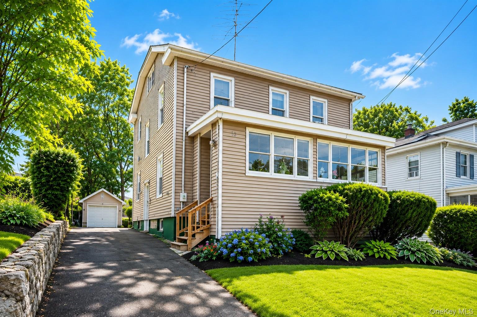 13 Forest Avenue Property Photo 1