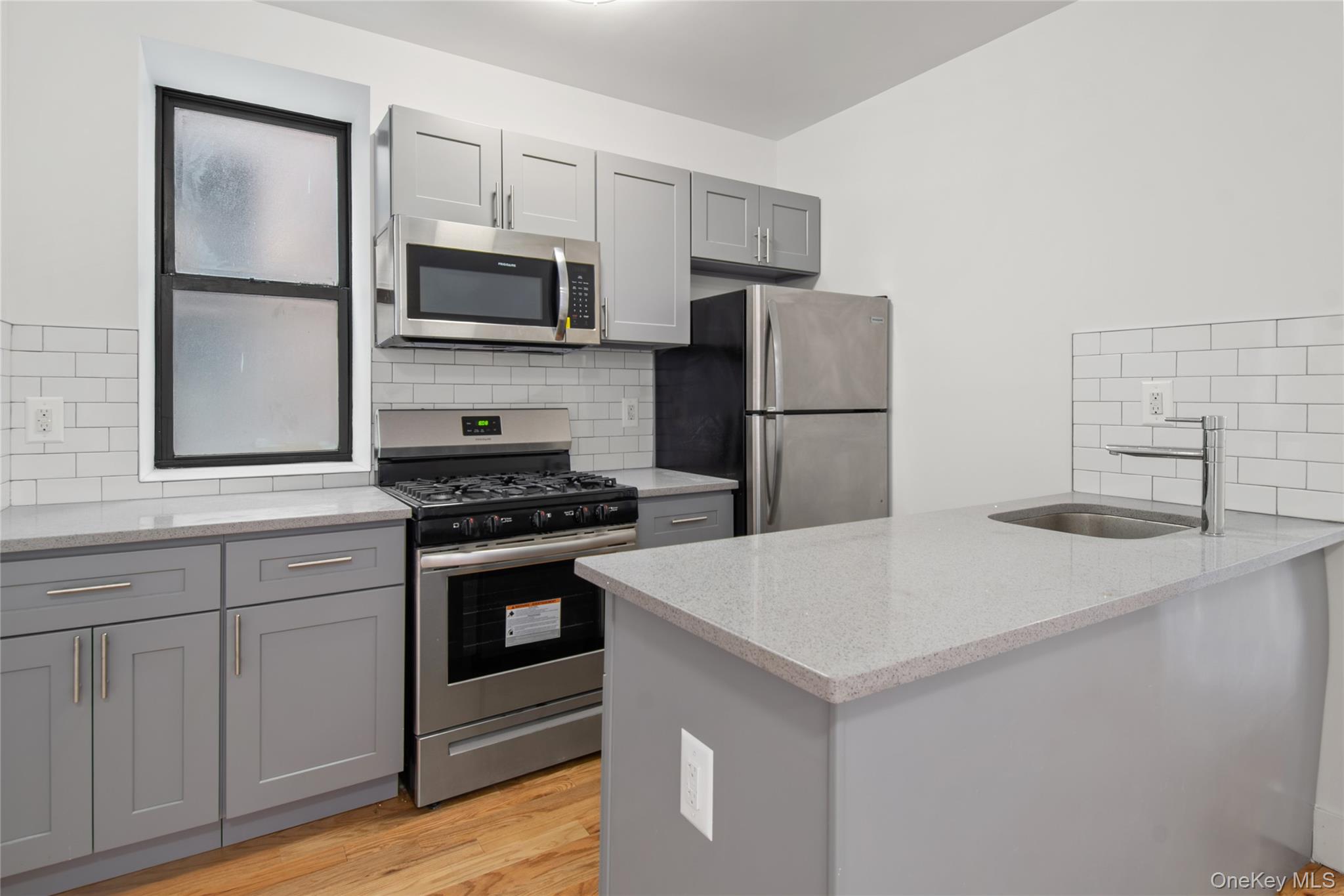 1845 Andrews Avenue Property Photo 6
