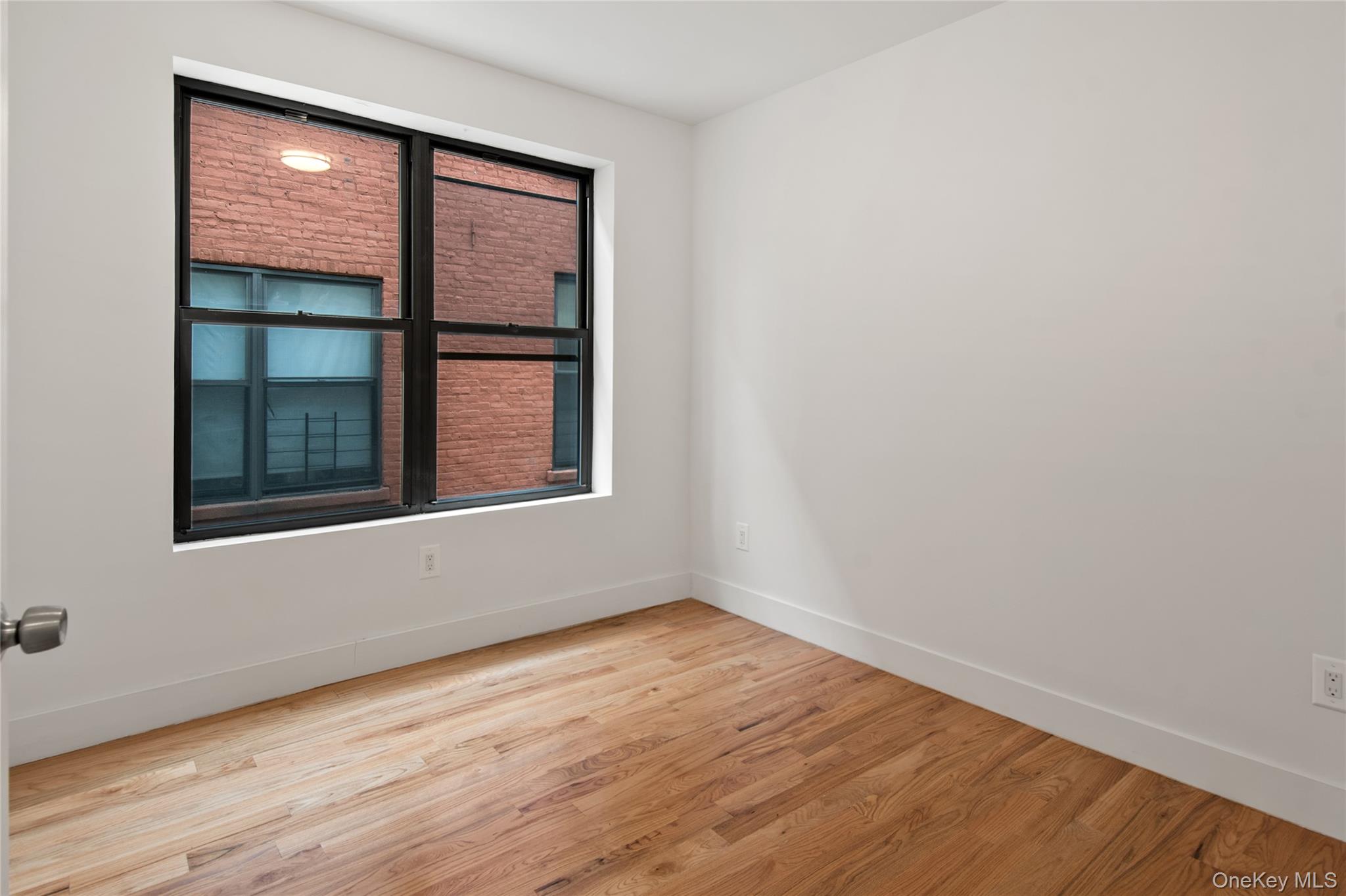 1845 Andrews Avenue Property Photo 8