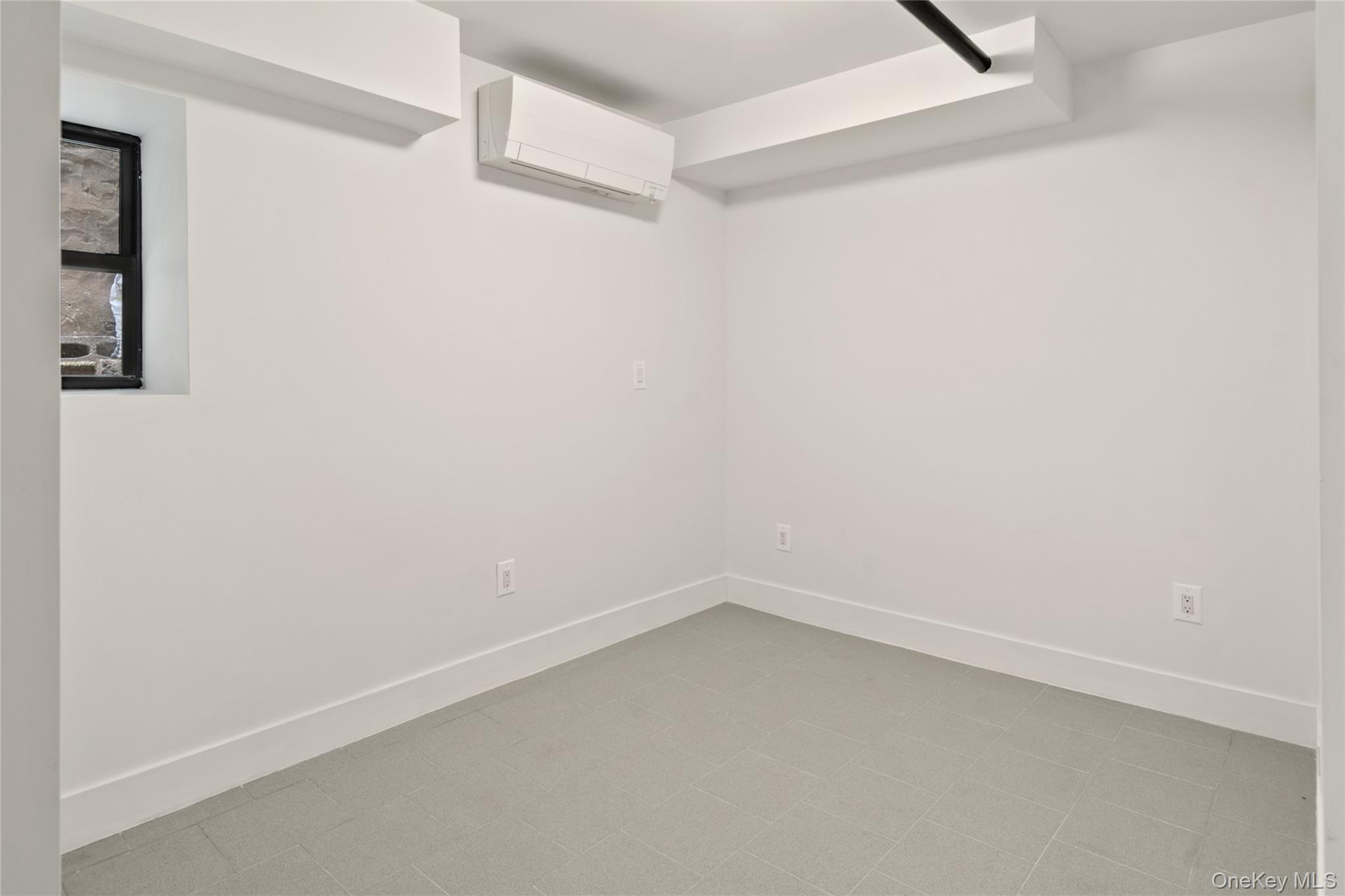 1845 Andrews Avenue Property Photo 40