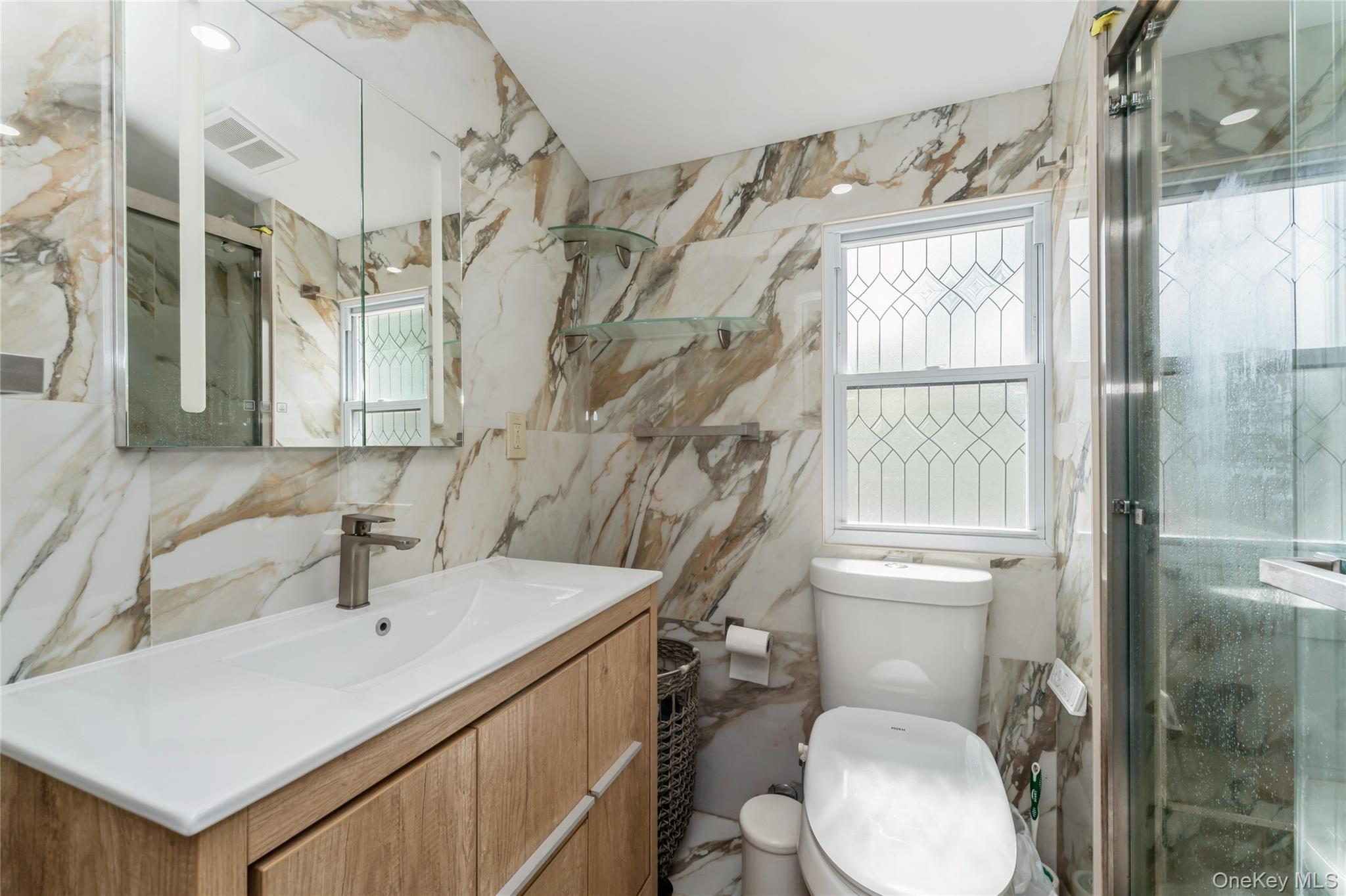 13 Floral Lane Property Photo 6
