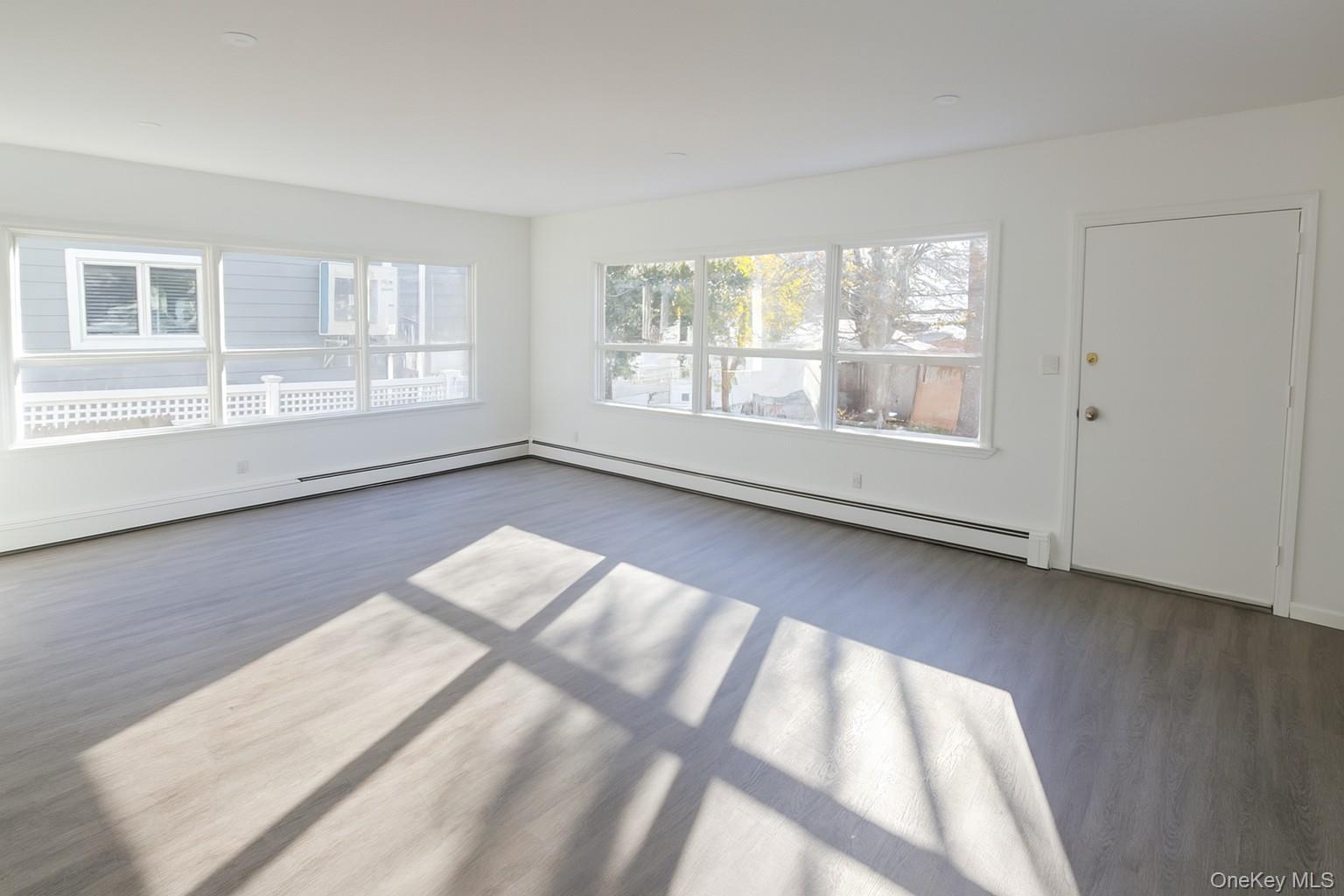 540 E State Street Property Photo 5