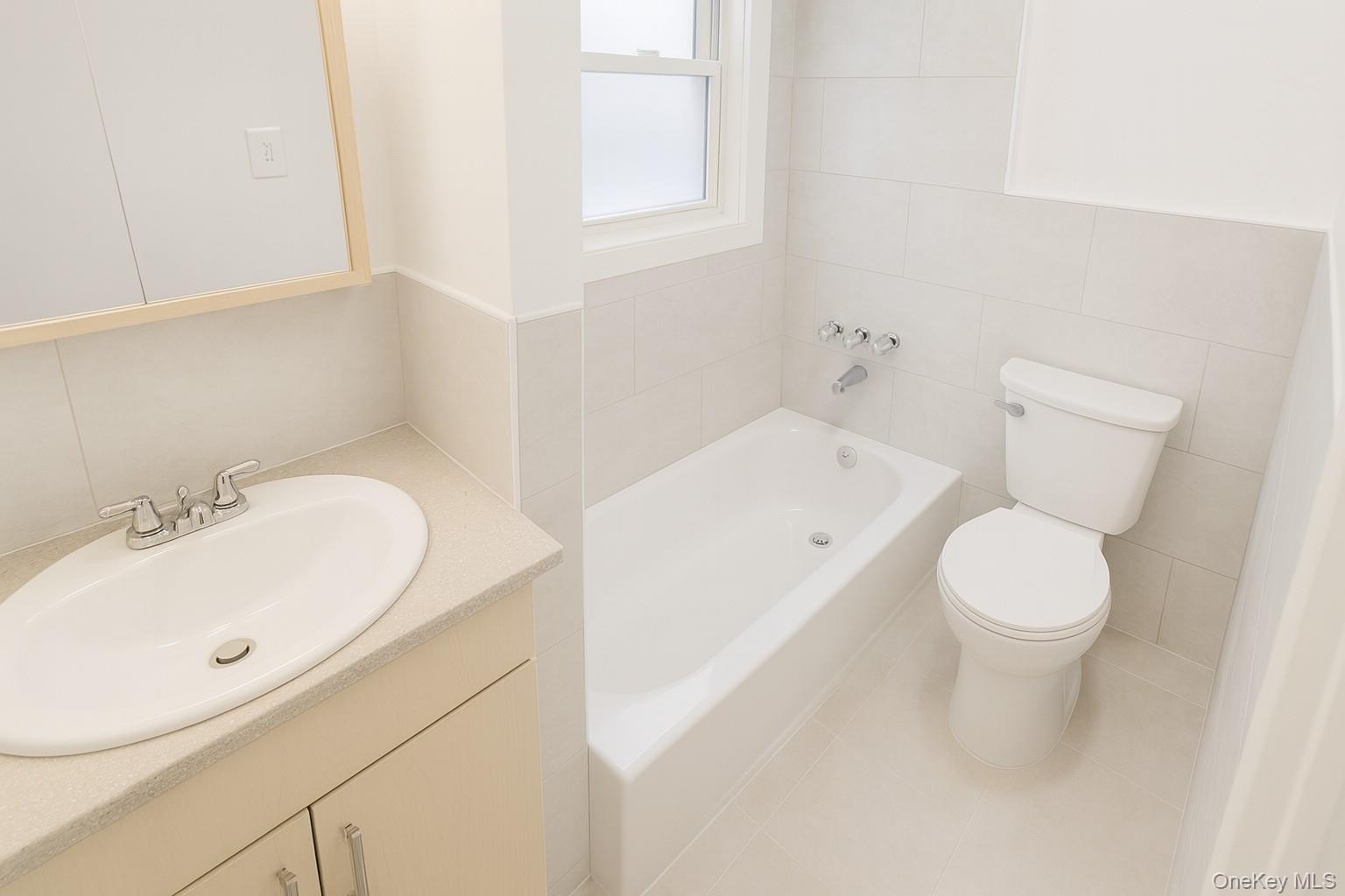 540 E State Street Property Photo 11