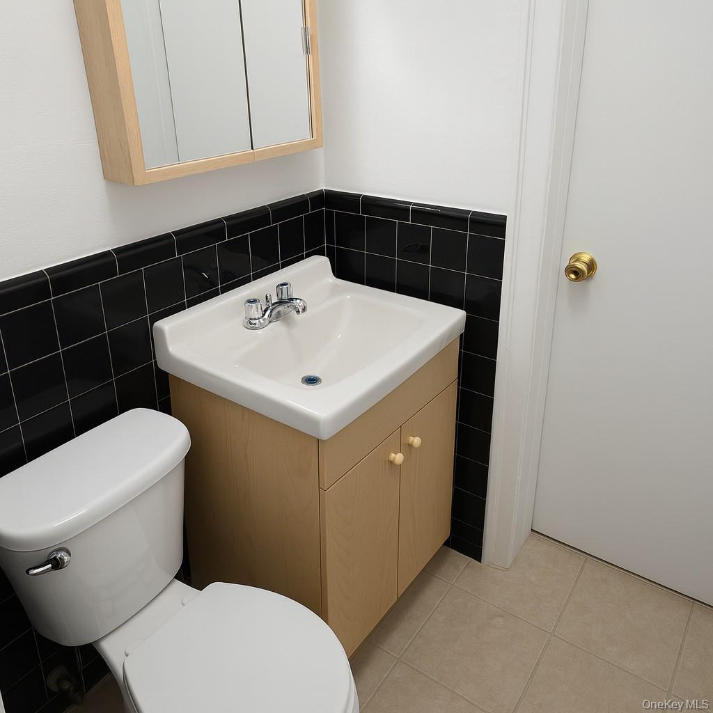 540 E State Street Property Photo 12