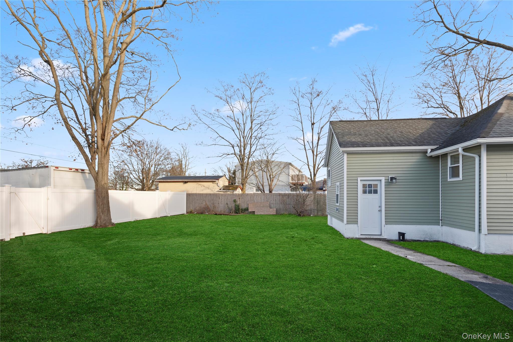 305 4th Avenue Property Photo 17