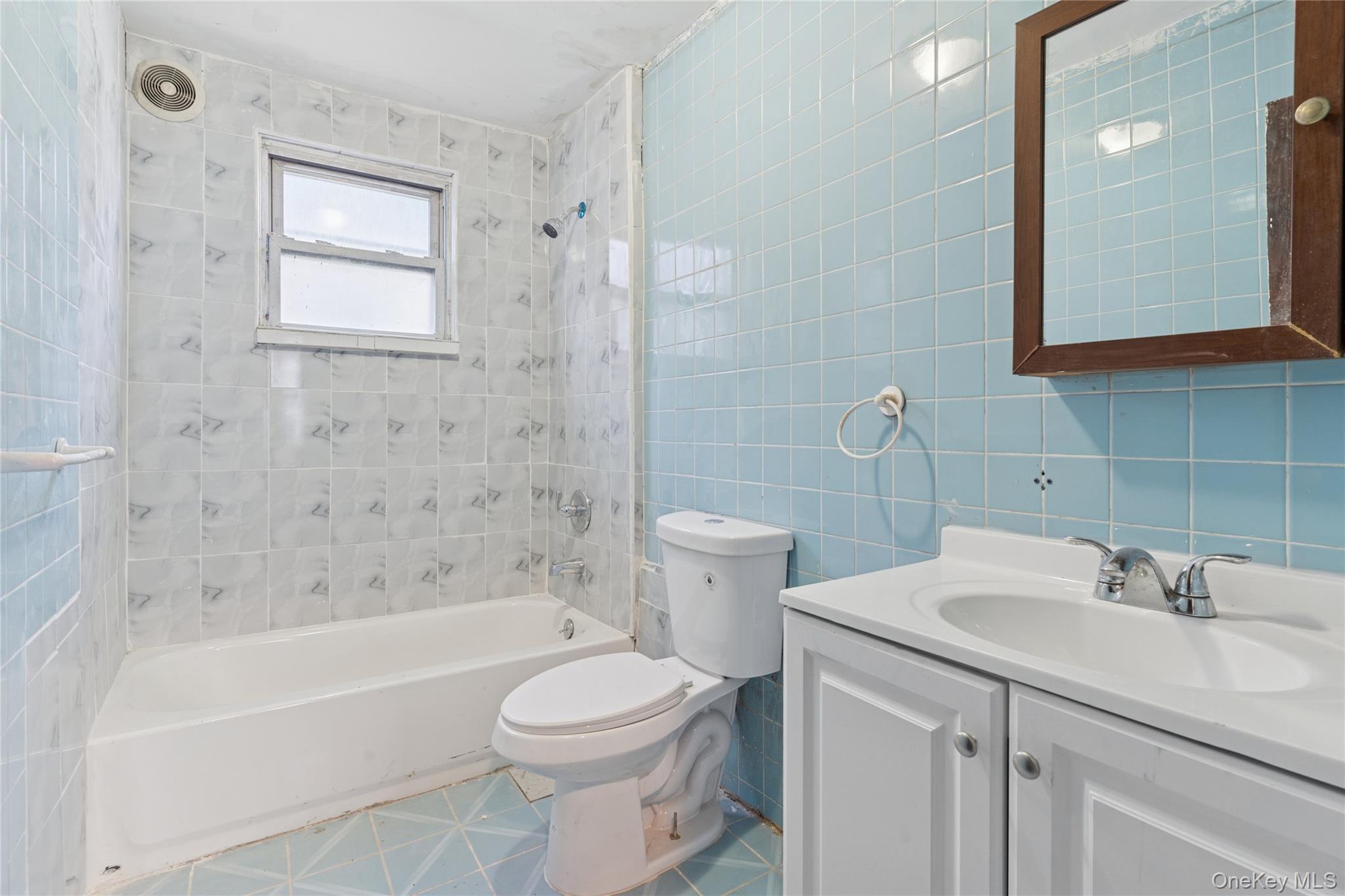 62-82 Booth Street Property Photo 7