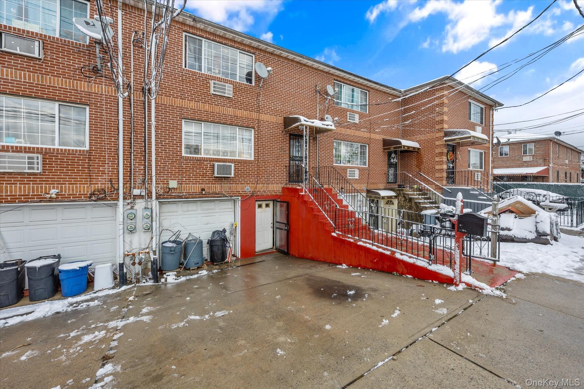 657 E 102nd Street Property Photo 1