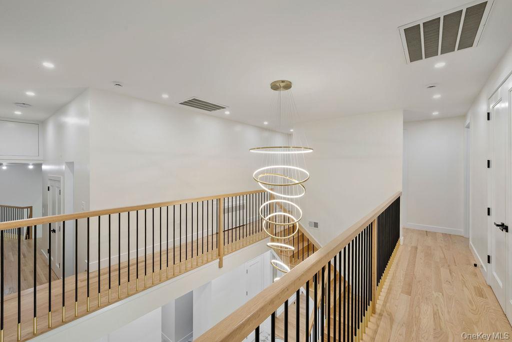 9 Wendover Lane Property Photo 18