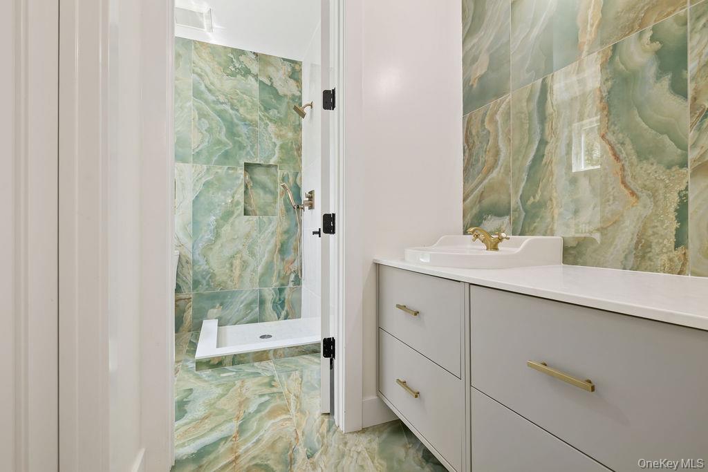 9 Wendover Lane Property Photo 22