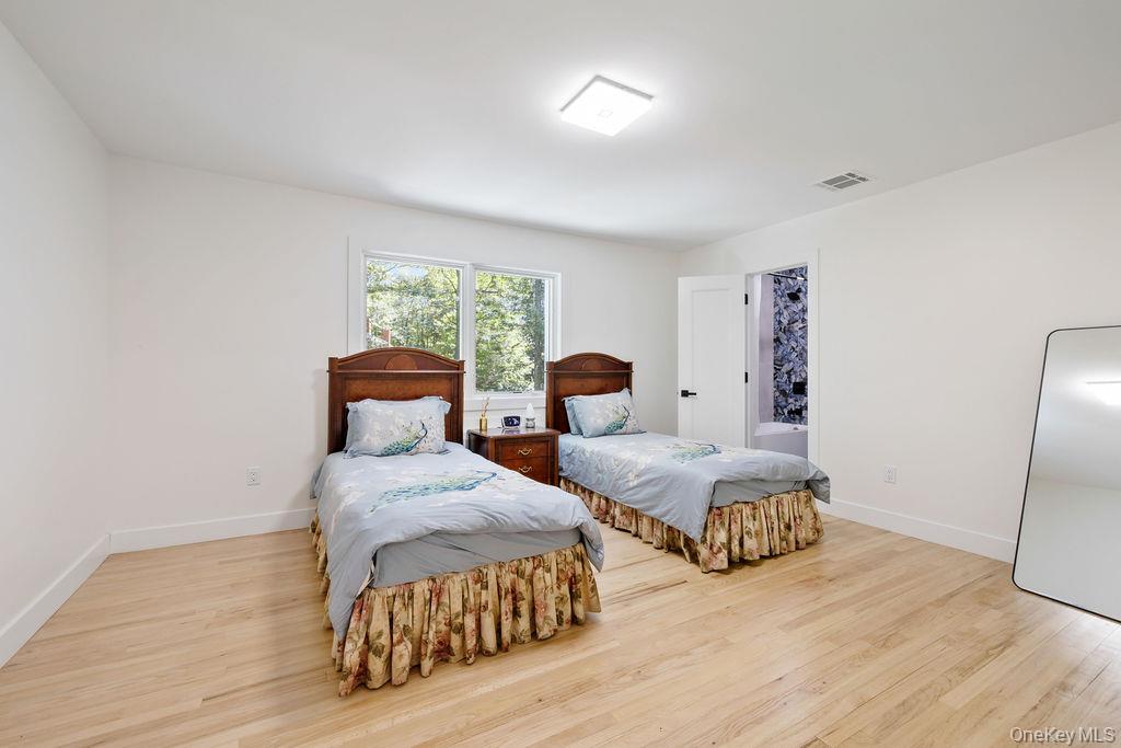 9 Wendover Lane Property Photo 26