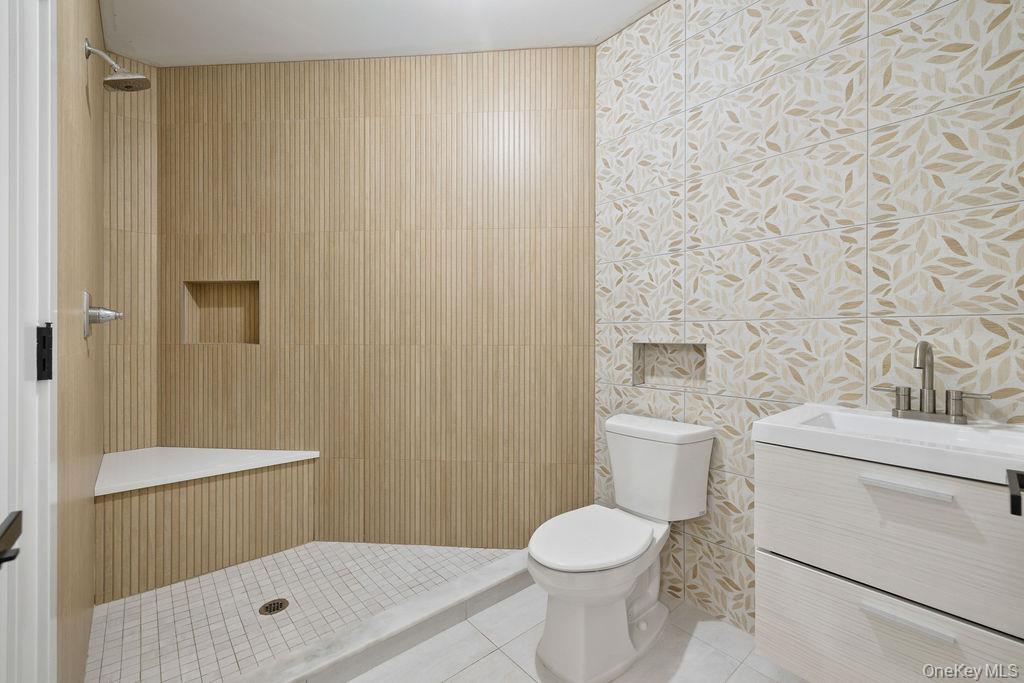 9 Wendover Lane Property Photo 32