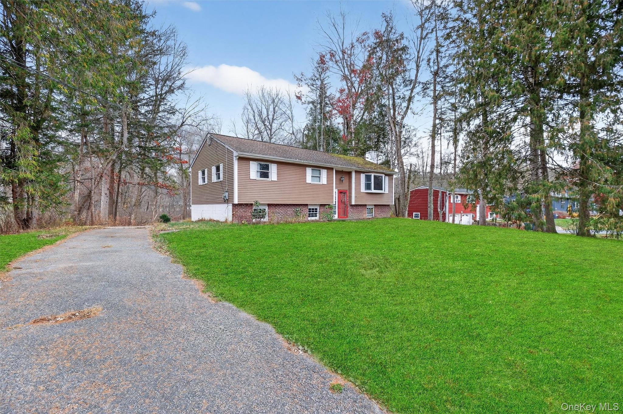 12 Robert Drive Property Photo 3